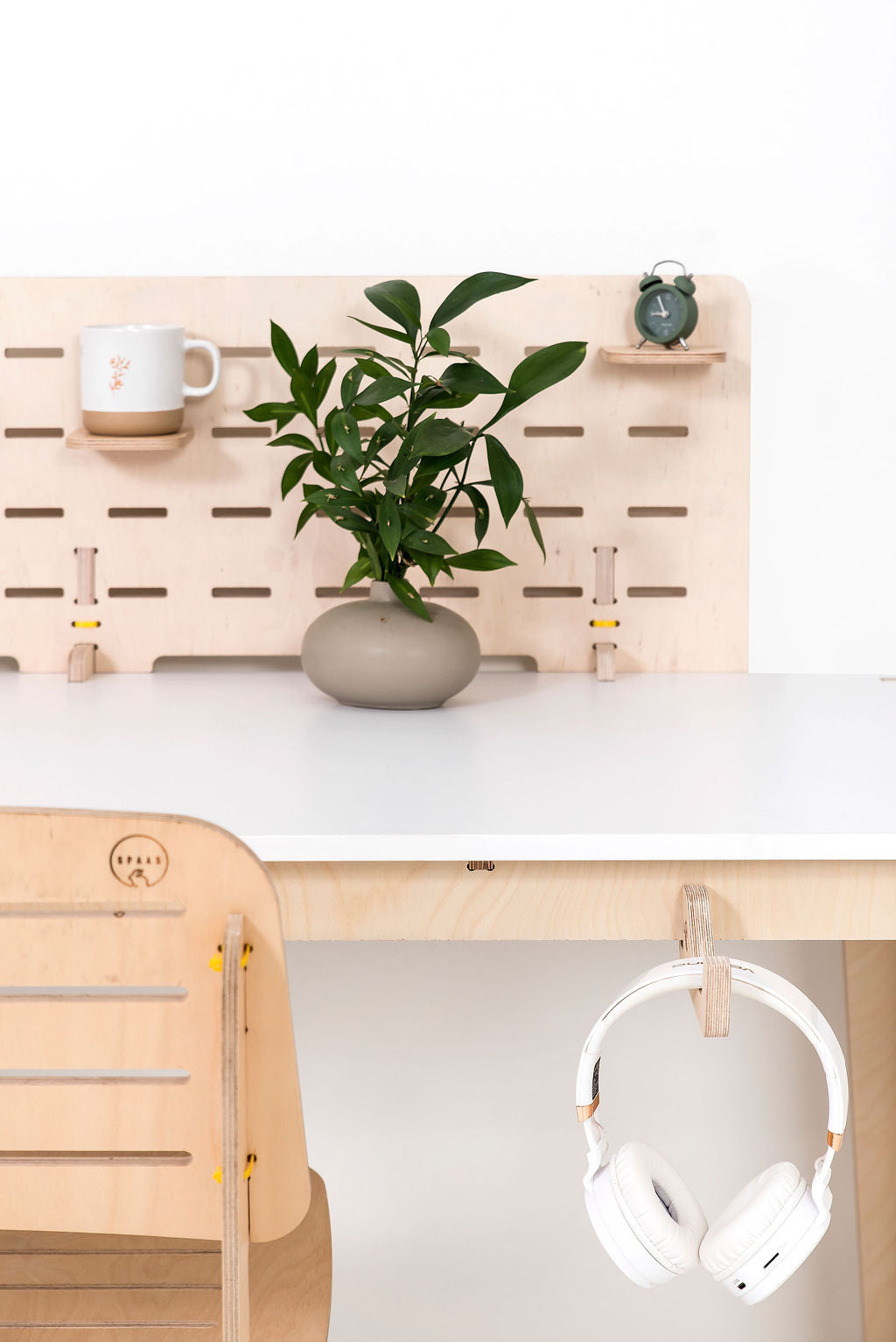 PEGASUS // DESK ORGANISER // 1150 WIDE